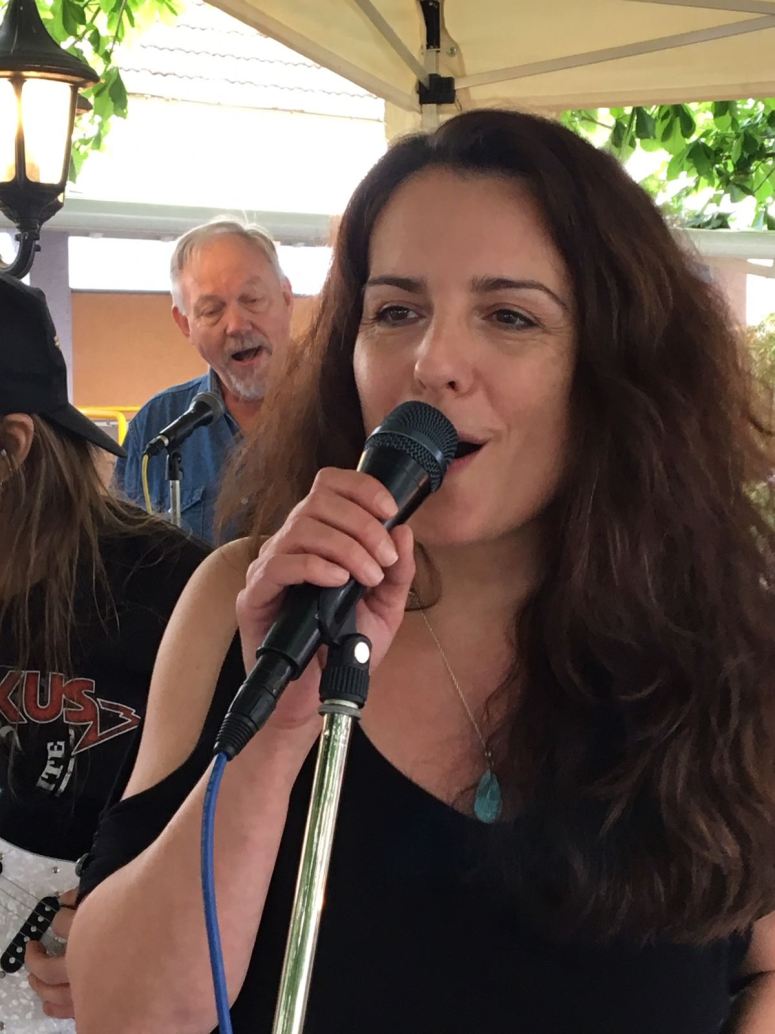 083e400f-375c-447f-aff3-cf8afc4768d0