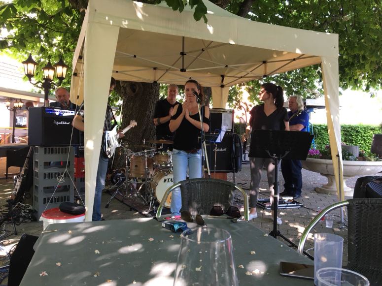 195b7751-08c0-4c8a-807d-1e53b047ec6c